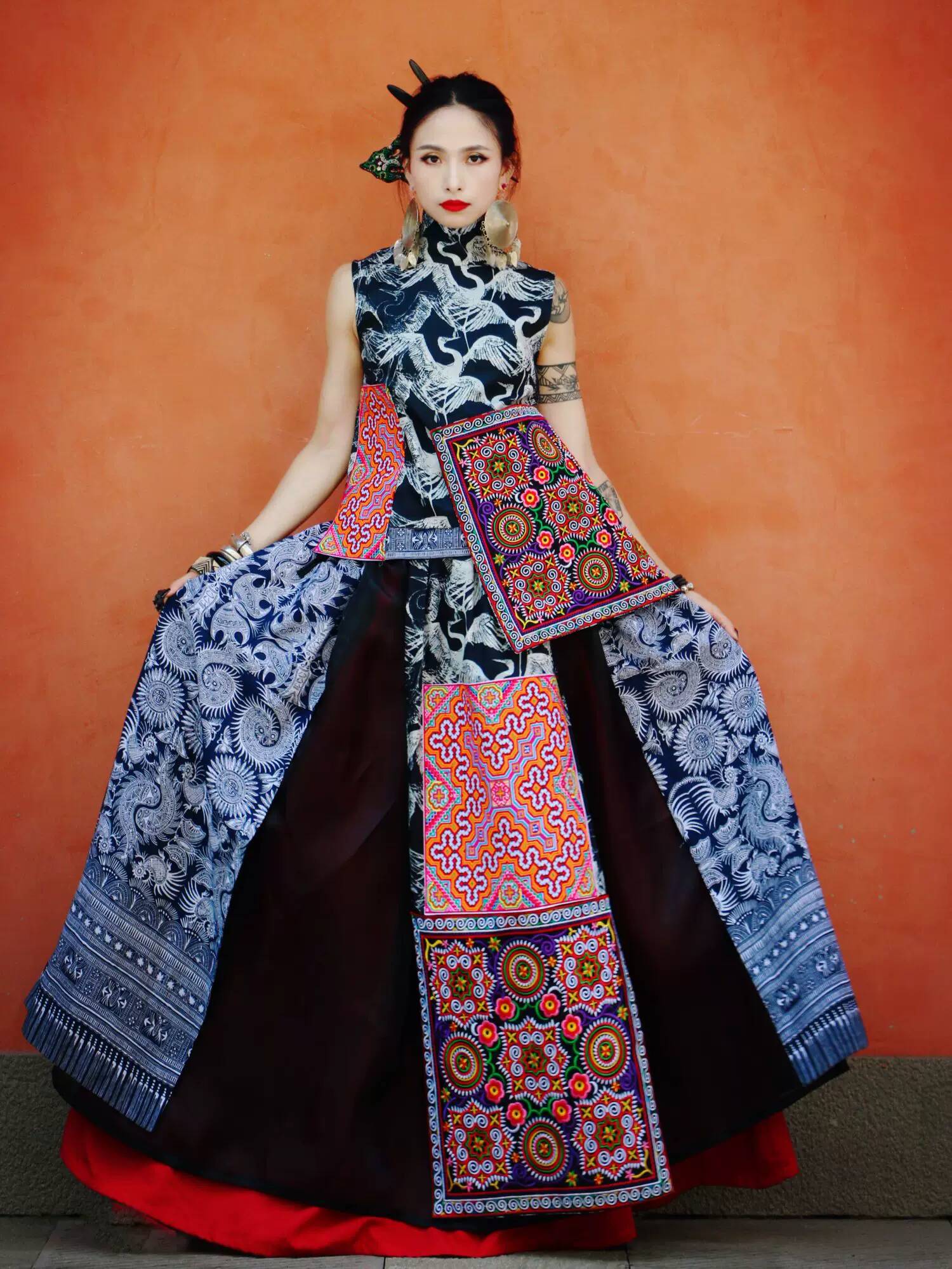 Ethnic Clothing & Online Fashion Store Khaadi Us - Conjunto Tradicional de Vestido e Saia