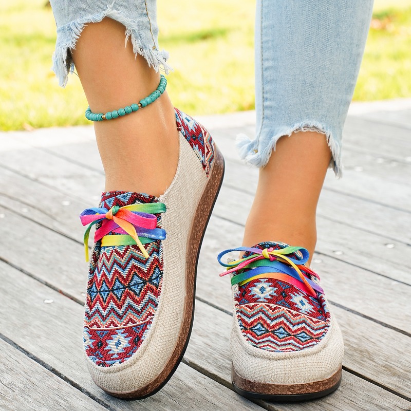 Sapatos femininos étnicos boêm - Ethnic Fashion Walk avaliação e preço